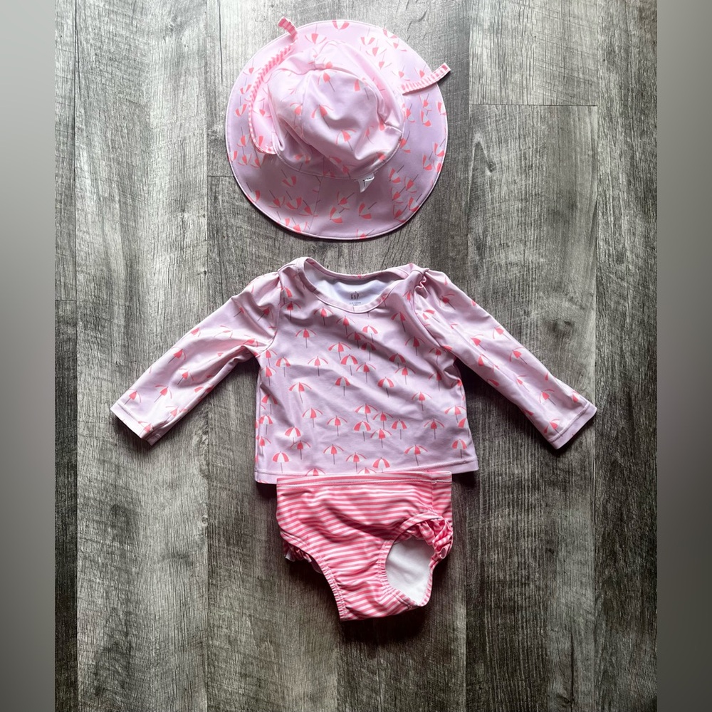 Baby GAP 3pc Swim Set Rash Guard Reversible Hat 6–12 Months
